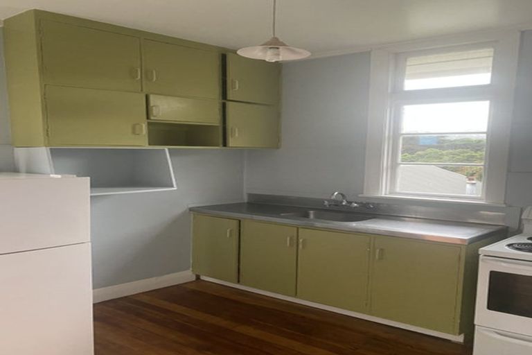 Photo of property in 3/15 Dover Street, Island Bay, Wellington, 6023