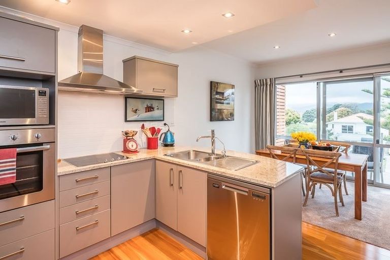 Photo of property in 24/4u Seaview Road, Paraparaumu Beach, Paraparaumu, 5032