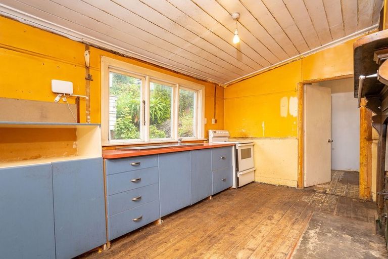 Photo of property in 4 Harbour Terrace, Careys Bay, Port Chalmers, 9023