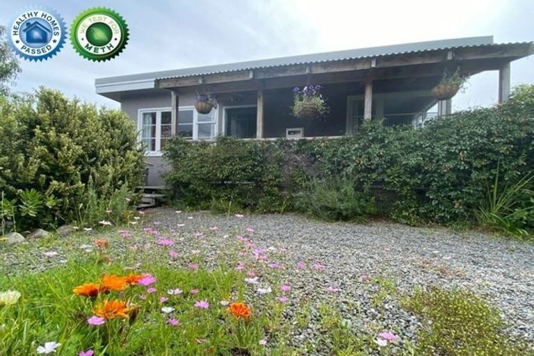 Photo of property in 34 Bluegum Road, Paraparaumu Beach, Paraparaumu, 5032