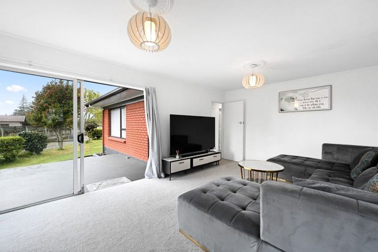 Photo of property in 59 Resthill Crescent, Glenview, Hamilton, 3206