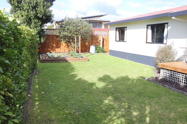 Photo of property in 90a Edgecumbe Road, Tauranga, 3110