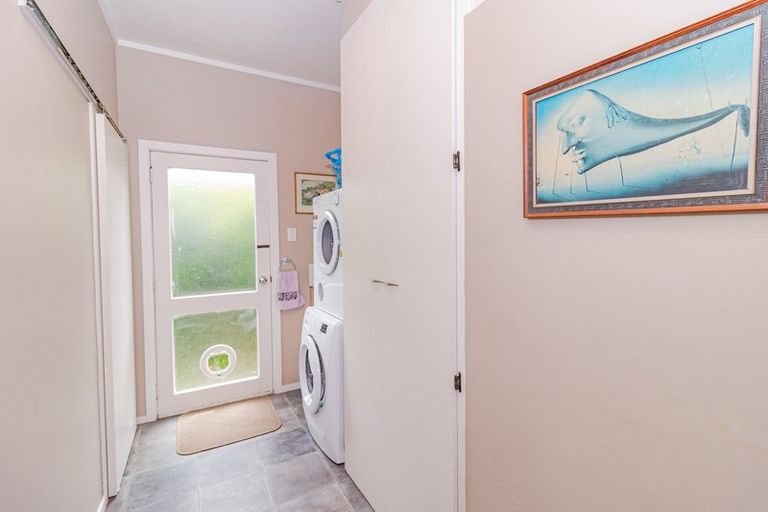 Photo of property in 12 Central Avenue, Gonville, Whanganui, 4501