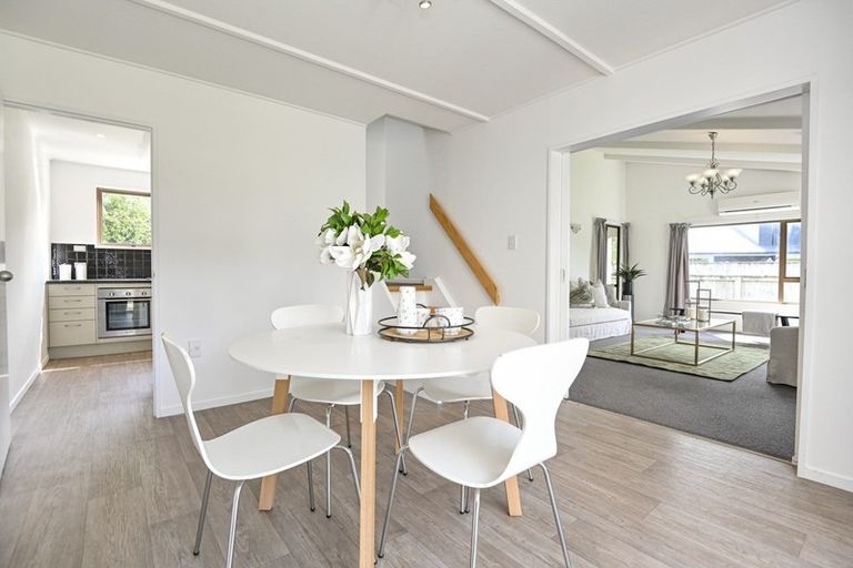 Photo of property in 9 Toop Street, Havelock North, 4130