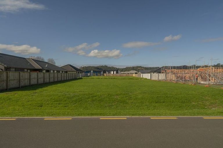 Photo of property in 18 Palm Drive, Whitianga, 3510