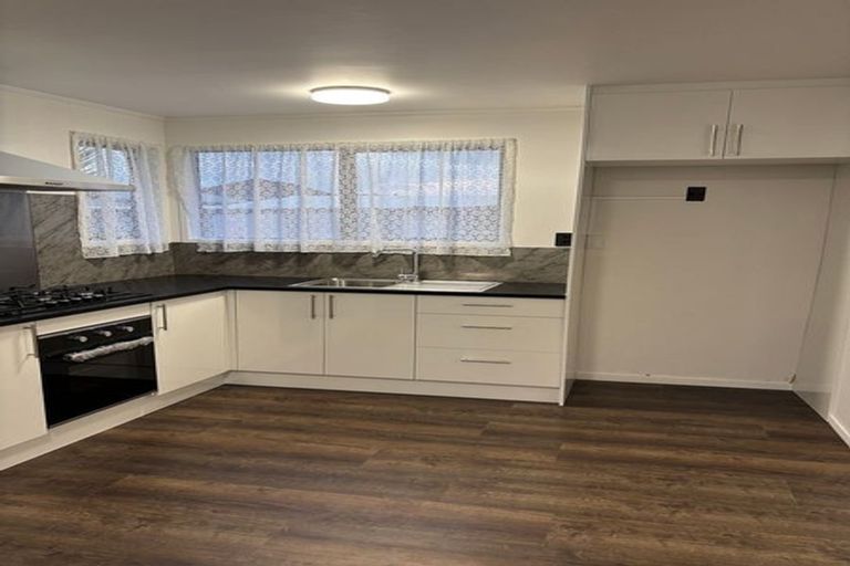 Photo of property in 5 Treviso Place, Clover Park, Auckland, 2023