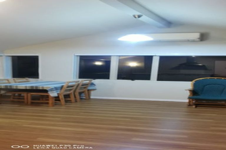 Photo of property in 23a Scarboro Terrace, Murrays Bay, Auckland, 0630