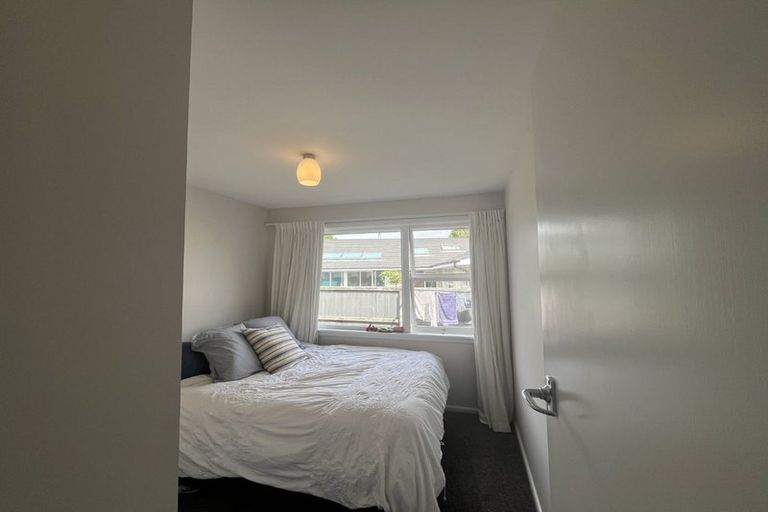 Photo of property in 16 Joyce Crescent, Ilam, Christchurch, 8041