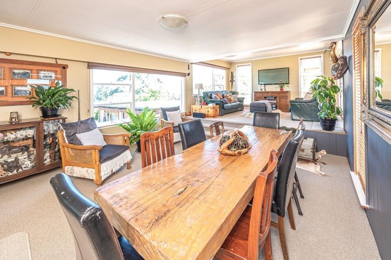 Photo of property in 104 Mount View Road, Bastia Hill, Whanganui, 4500