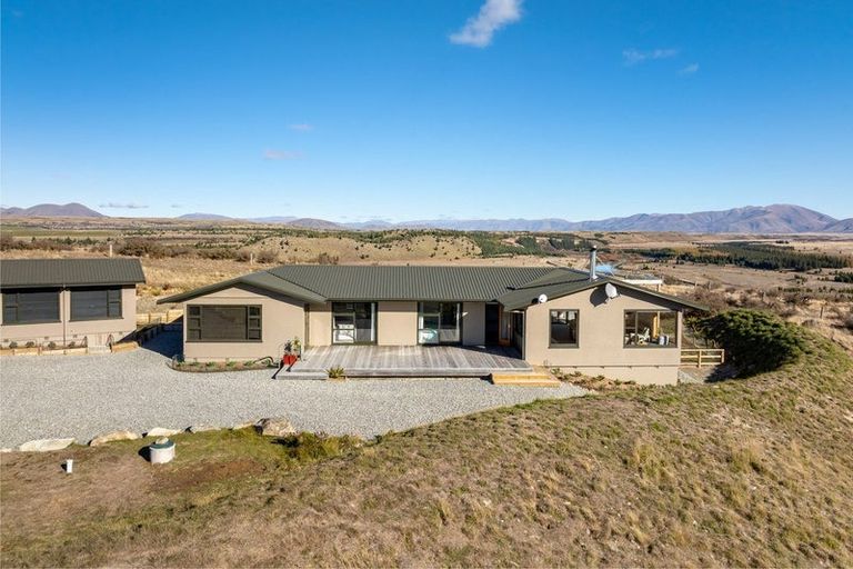 Photo of property in 417 Manuka Terrace, Ben Ohau, Twizel, 7999