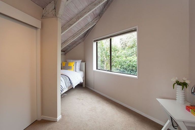 Photo of property in 22c Grand View Road, Remuera, Auckland, 1050