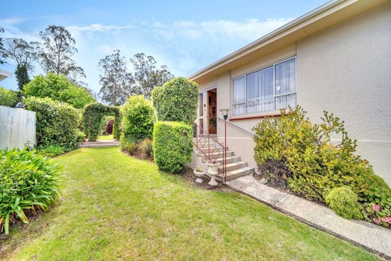 Photo of property in 12 Oxford Street, Holmes Hill, Oamaru, 9401