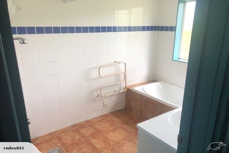 Photo of property in 532 Redoubt Road, Totara Park, Auckland, 2019