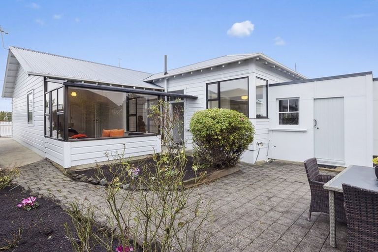Photo of property in 58 Victoria Road, Saint Kilda, Dunedin, 9012