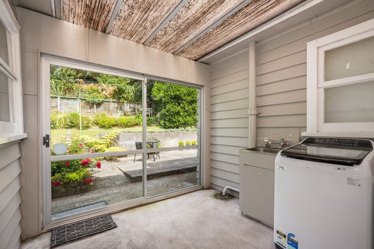 Photo of property in 34 Bledisloe Crescent, Wainuiomata, Lower Hutt, 5014