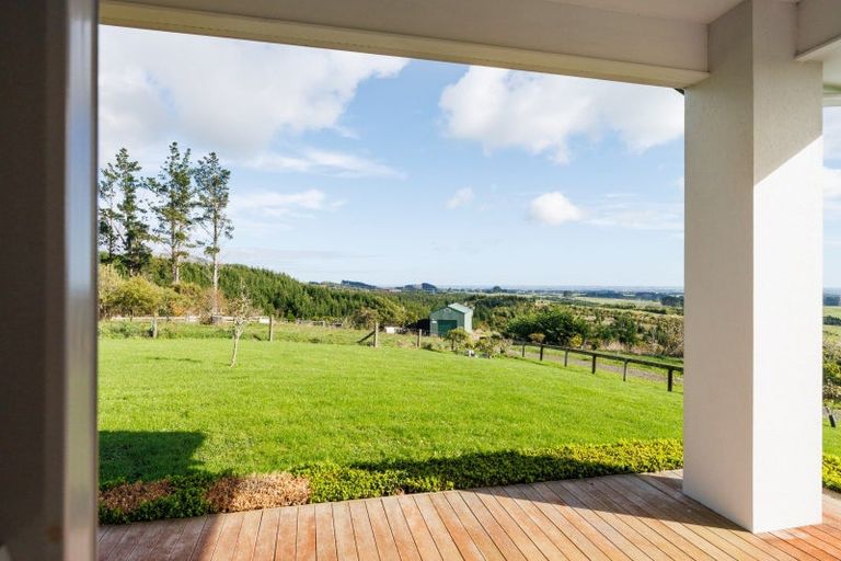Photo of property in 12 Fleetwood Lane, Turitea, Palmerston North, 4472