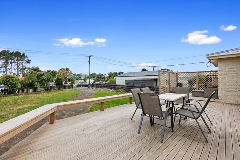 Photo of property in 16 Cumming Street, Okato, 4335