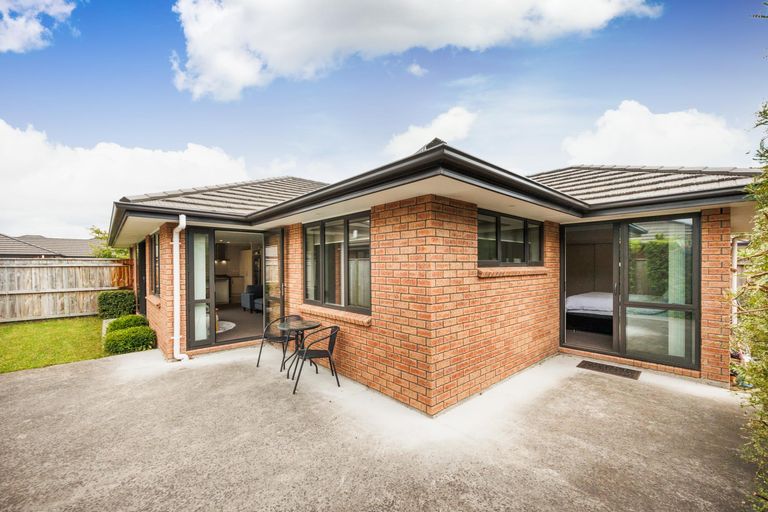 Photo of property in 4 Arena Court, Palmerston North, 4410