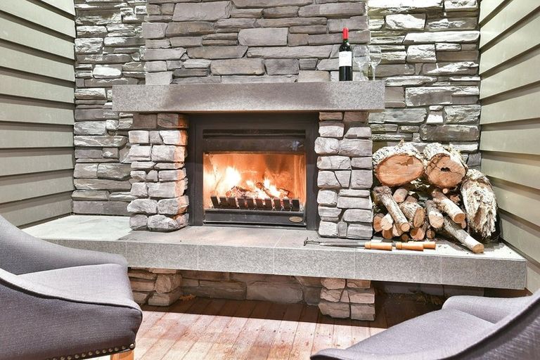 Photo of property in 2 Andre Rise, Stanmore Bay, Whangaparaoa, 0932