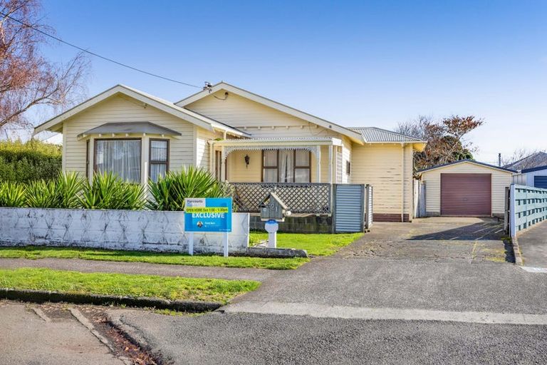 Photo of property in 21 Morrissey Street, Hawera, 4610