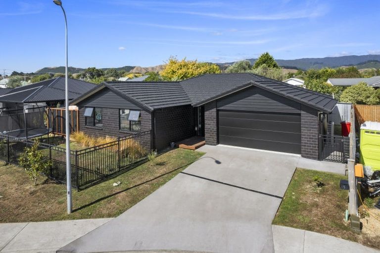 Photo of property in 5 Te Puke Te Ao Way, Otaki, 5512