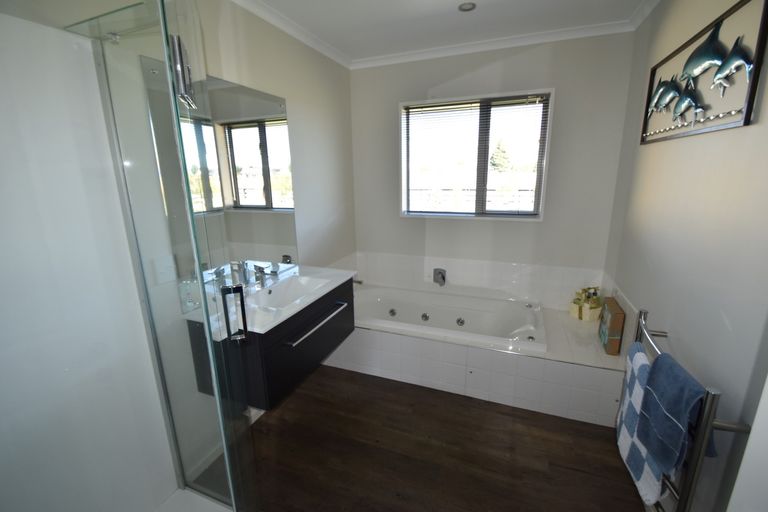 Photo of property in 4 The Drive, Twizel, 7999