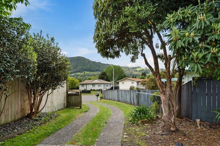 Photo of property in 9 Adam Place, Mangakakahi, Rotorua, 3015