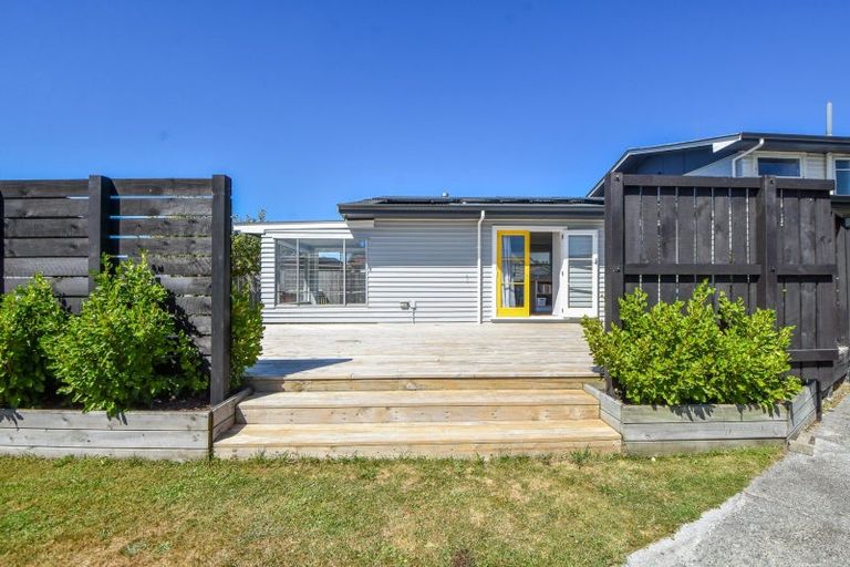 Photo of property in 10 Fairbrother Street, Carterton, 5713