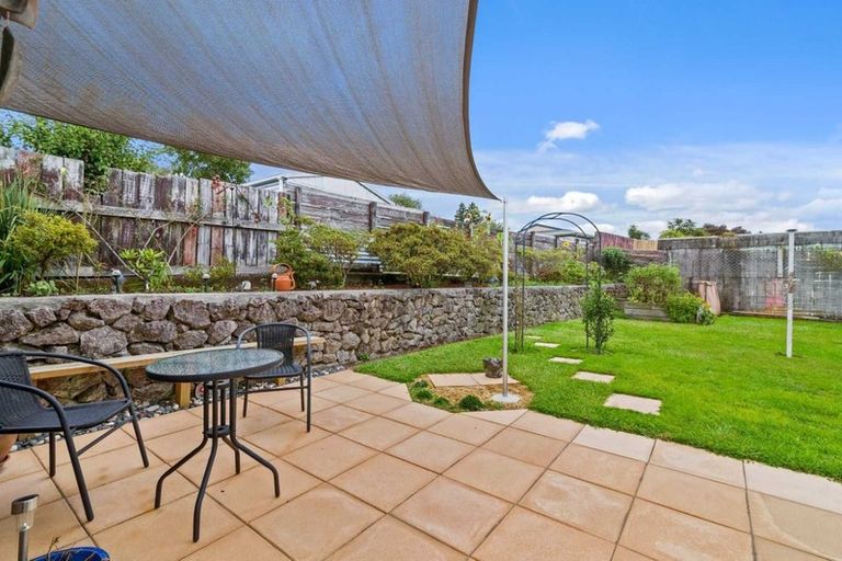 Photo of property in 15 Jade Place, Pukehangi, Rotorua, 3015