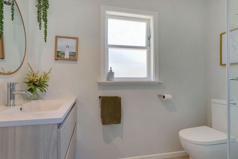 Photo of property in 84 Bell Street, Tawa, Wellington, 5028