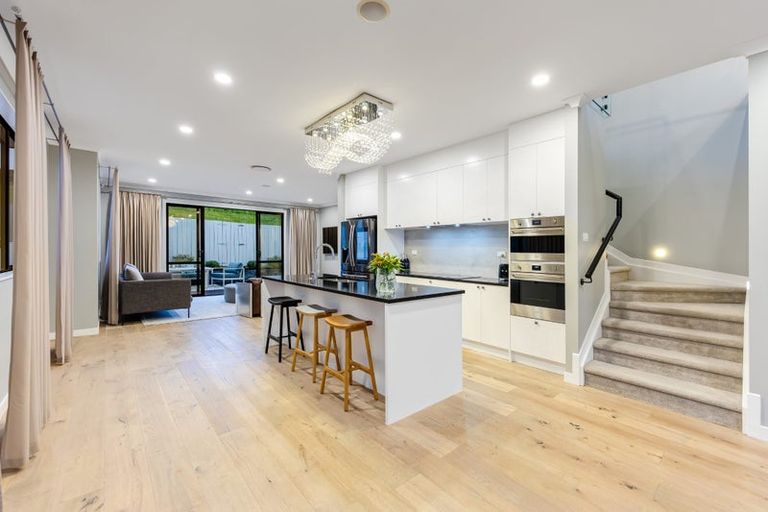 Photo of property in 11 Bight Road, Long Bay, Auckland, 0630