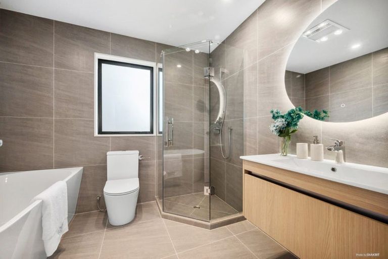 Photo of property in 48d Awaruku Road, Torbay, Auckland, 0630