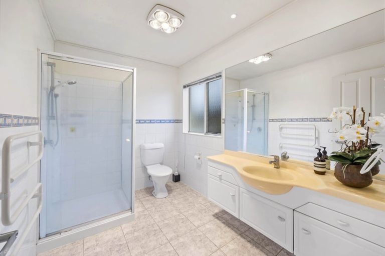 Photo of property in 26 Dannemora Drive, Dannemora, Auckland, 2016