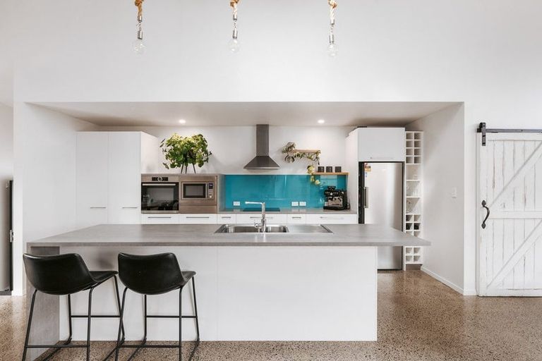 Photo of property in 32a Ohuirehe Road, Coastlands, Whakatane, 3120