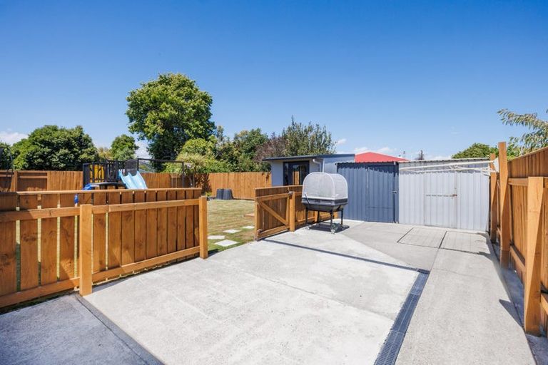 Photo of property in 110 Peter Hall Drive, Kelvin Grove, Palmerston North, 4414