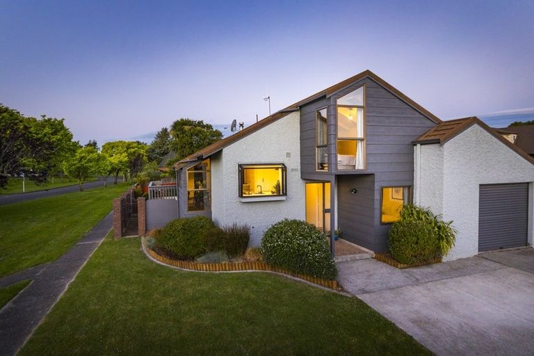 Photo of property in 75a Waterloo Crescent, Hokowhitu, Palmerston North, 4410