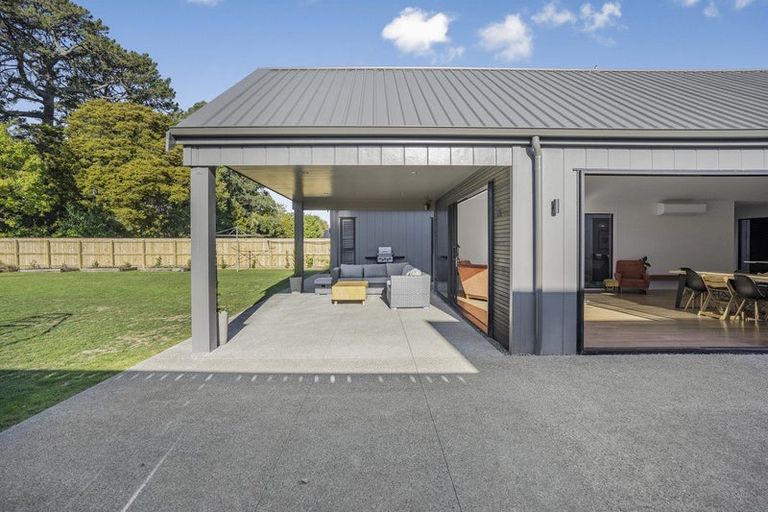 Photo of property in 30 Orchard Road, Greytown, 5712