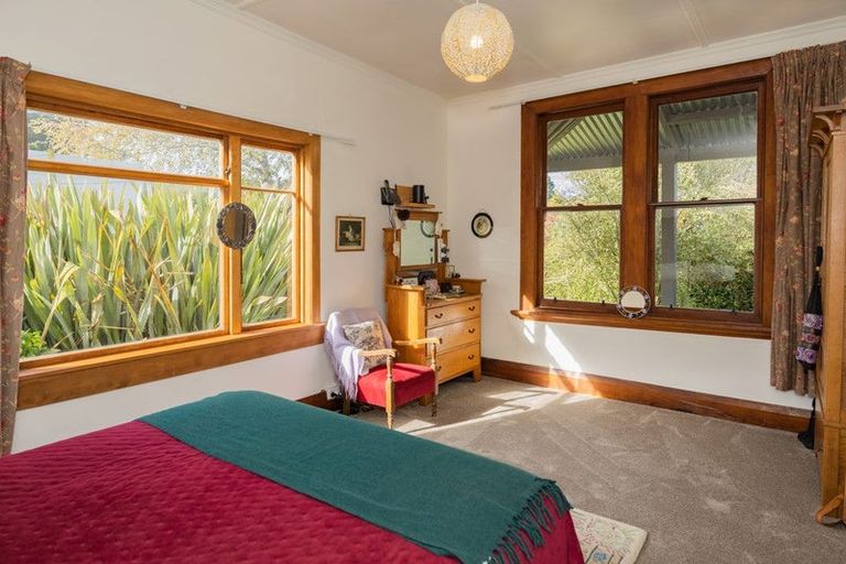 Photo of property in 16 Wellington Street, Enfield, Oamaru, 9491