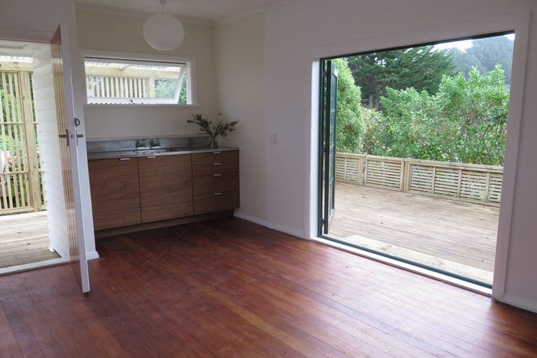 Photo of property in 106 Valley Road, Paraparaumu, 5032