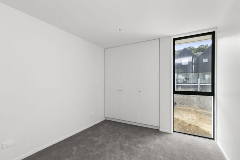 Photo of property in 75 Melbourne Road, Island Bay, Wellington, 6023