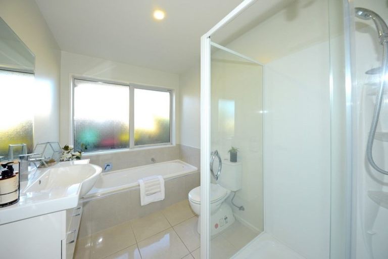 Photo of property in 33 Sutherland Drive, Kaiapoi, 7630