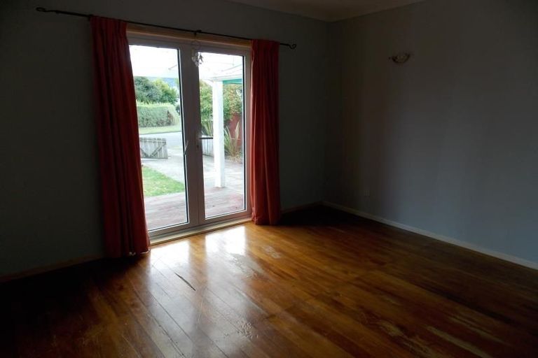 Photo of property in 56 Routley Crescent, Elderslea, Upper Hutt, 5018