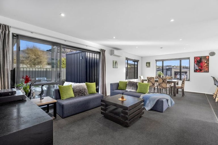 Photo of property in 5 Marbleleaf Lane, Albert Town, Wanaka, 9305