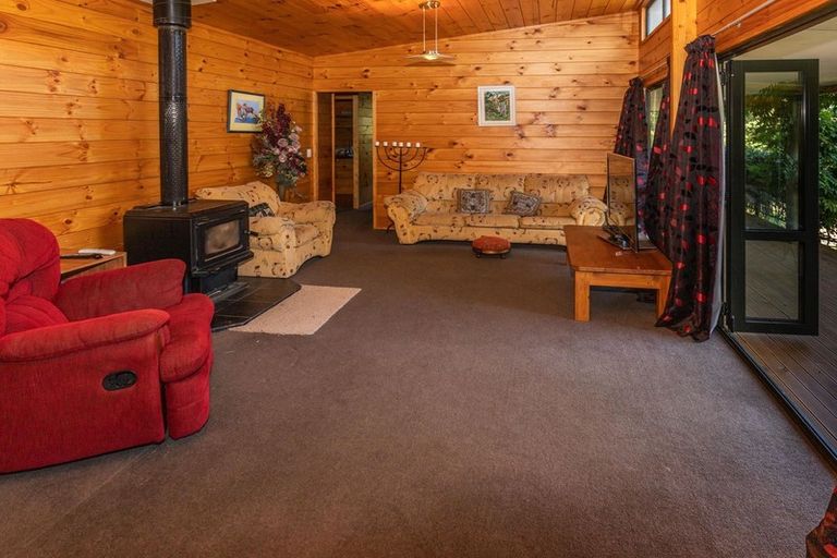 Photo of property in 88 Clifton Road, Kaiata, Greymouth, 7805