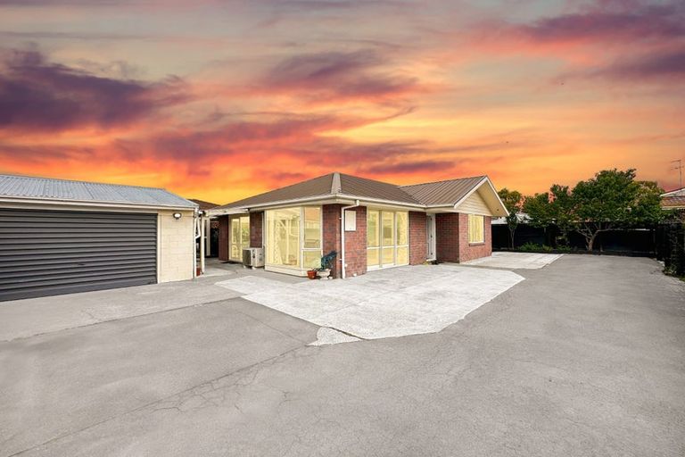 Photo of property in 21a Belfast Road, Belfast, Christchurch, 8051