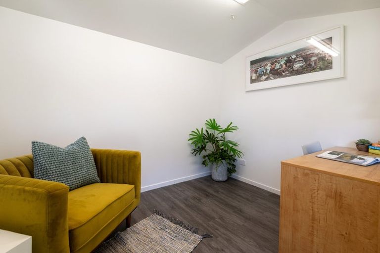 Photo of property in 2/59 Topliss Drive, Northcross, Auckland, 0632