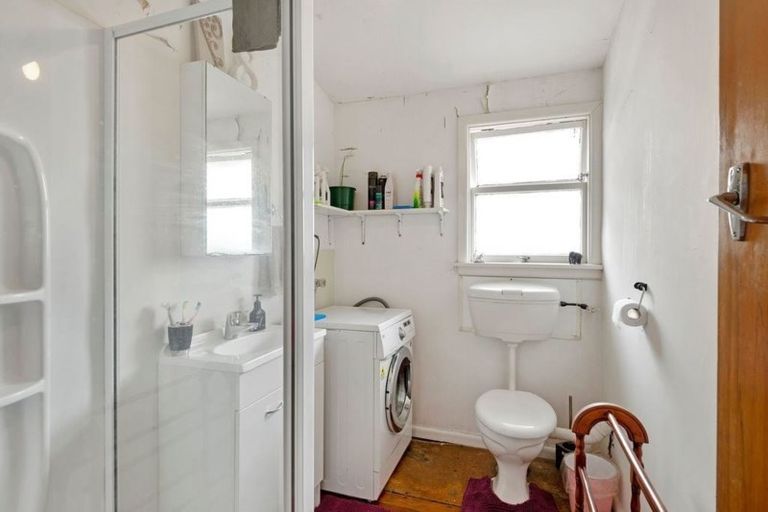 Photo of property in 2/28a Clyde Road, Upper Riccarton, Christchurch, 8041