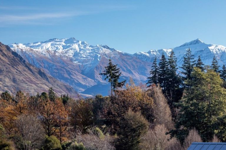 Photo of property in 545 Aubrey Road, Wanaka, 9305