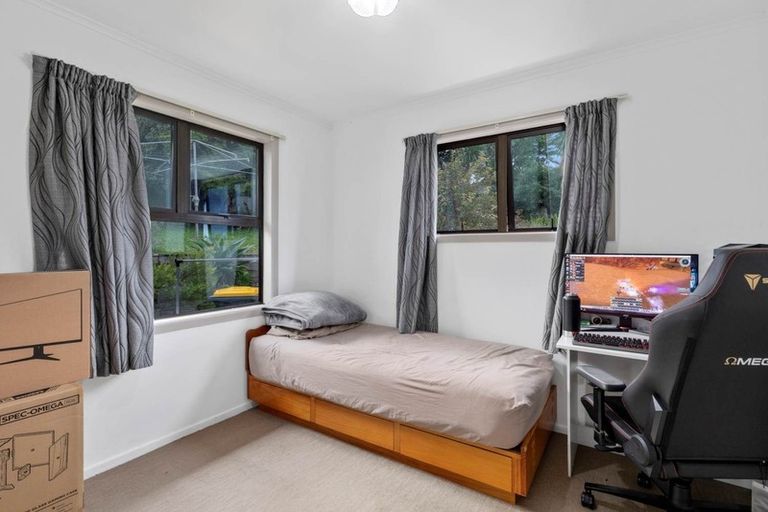 Photo of property in 15 Roband Avenue, Glenfield, Auckland, 0629