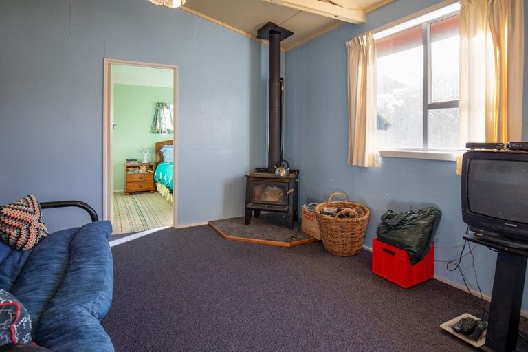 Photo of property in 6 Ormaglade Place, Millers Flat, Roxburgh, 9572